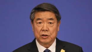 China afirma que defenderá la "justicia" en su negociación comercial con EEUU