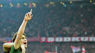 Celtic é tetracampeão escocês e iguala Rangers em número de títulos