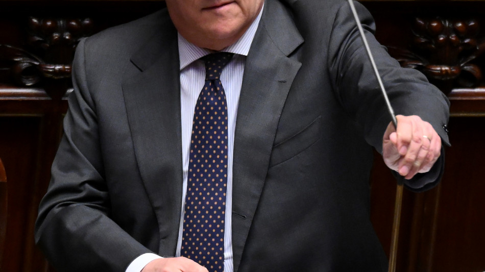 Tajani, sui dazi approccio pragmatico ma con schiena dritta