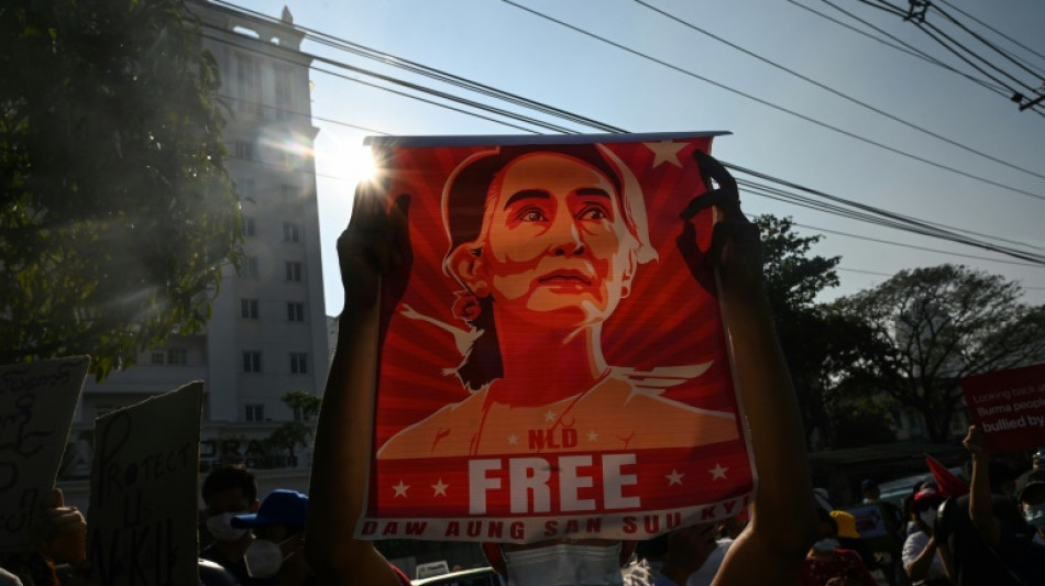 La l&iacute;der civil birmana Aung San Suu Kyi, condenada a tres a&ntilde;os m&aacute;s de c&aacute;rcel