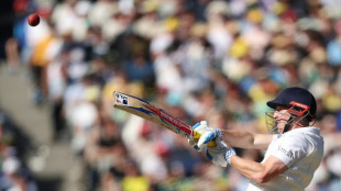 England snap 15-year losing streak to win chaotic 4th Ashes Test