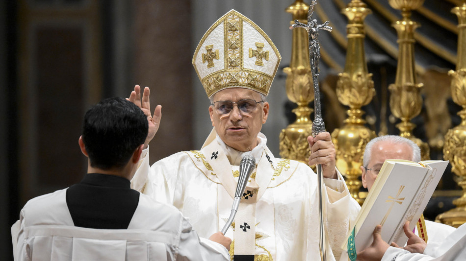 Il Papa ai sacerdoti, 'non chiudete mai la porta'