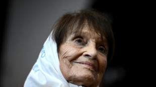 Taty Almeida, s&iacute;mbolo das M&atilde;es da Pra&ccedil;a de Maio, morre aos 95 anos