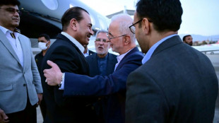 Pakistan army chief in Tehran as Iran weighs US peace offer