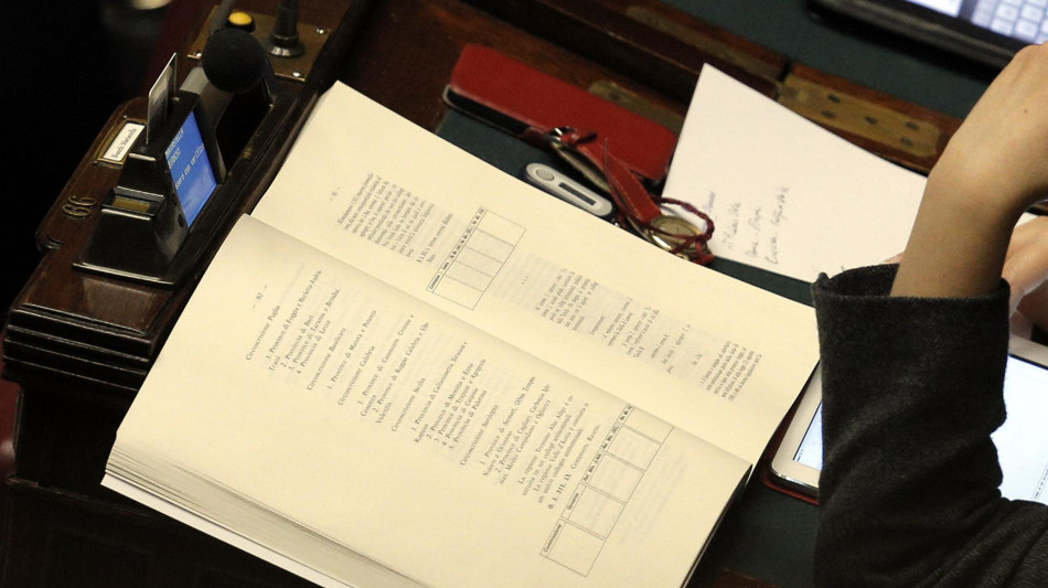 Opposizioni,'legge elettorale figlia della paura di perdere,Vannacci scombina piani'