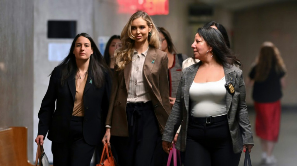 'Ele me forçou a entrar no banheiro': ex-modelo explica suposta agressão de Weinstein