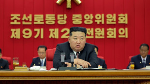 Kim diz que vai equipar Marinha norte-coreana com armas nucleares