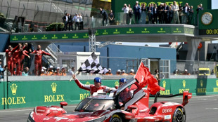 24 heures du Mans: Toyota vainqueur d'un sprint &eacute;chevel&eacute; contre BMW et Cadillac