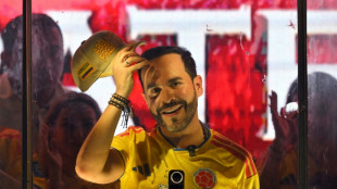 La justicia proh&iacute;be al candidato ultraderechista usar como "s&iacute;mbolo" la camiseta de Colombia