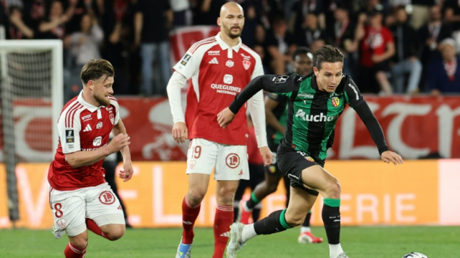 Lens salva um ponto na visita ao Brest ap&oacute;s estar perdendo por 3 a 0