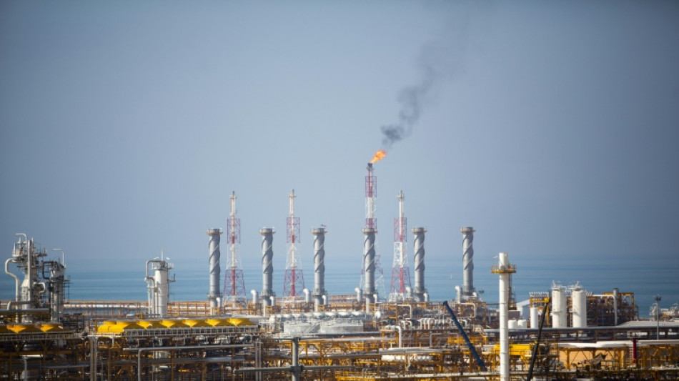 Barril do Brent volta a superar os US$ 100 e WTI sobe mais de 3%