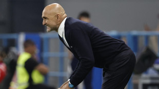 Juve: Spalletti, foto con i tifosi dopo i test medici