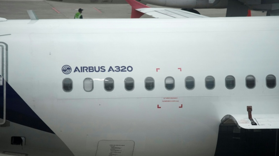 Menos de 100 aviones A320 siguen inmovilizados para cambiar un programa de navegación, anuncia Airbus