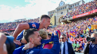 Espagne: le Bar&ccedil;a r&eacute;siste &agrave; un tripl&eacute; de Mbapp&eacute; et s'envole vers le titre