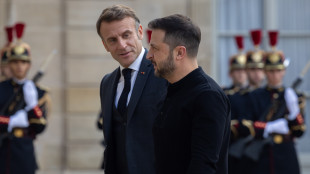 Il presidente ucraino Zelensky è arrivato a Parigi