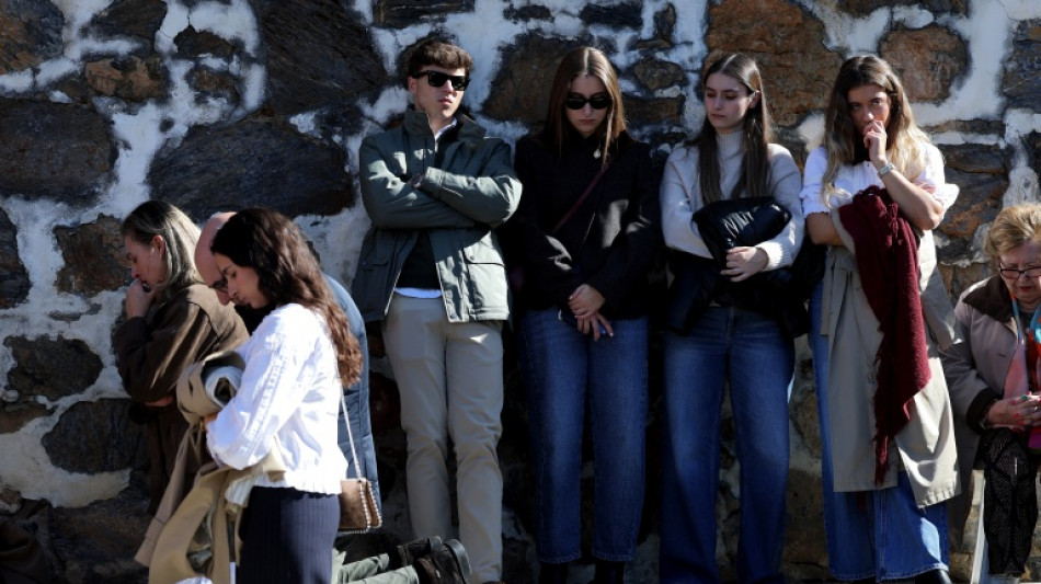 Zugungl&uuml;ck in Spanien: Verzweiflung bei Trauergottesdienst in Urda