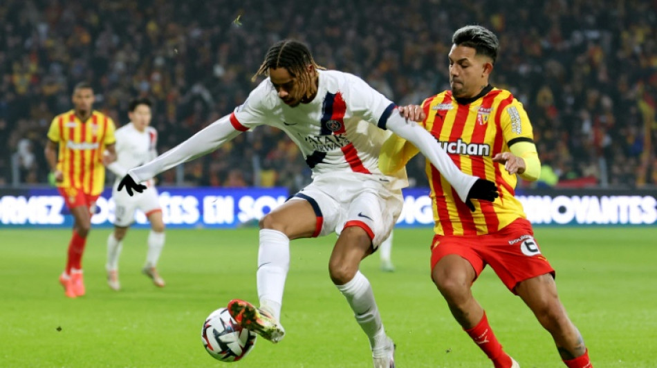 Ligue 1: Avant de jouer son destin europ&eacute;en, Paris garde ses aises en championnat