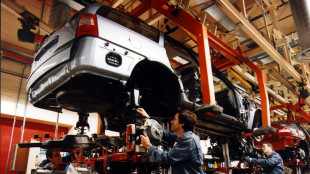 Domani il pacchetto Ue sull'auto, ammorbidito lo stop ai motori termici dal 2035