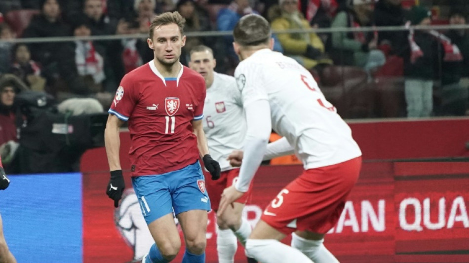 Tres jugadores checos son expulsados de la selección por ir a una discoteca