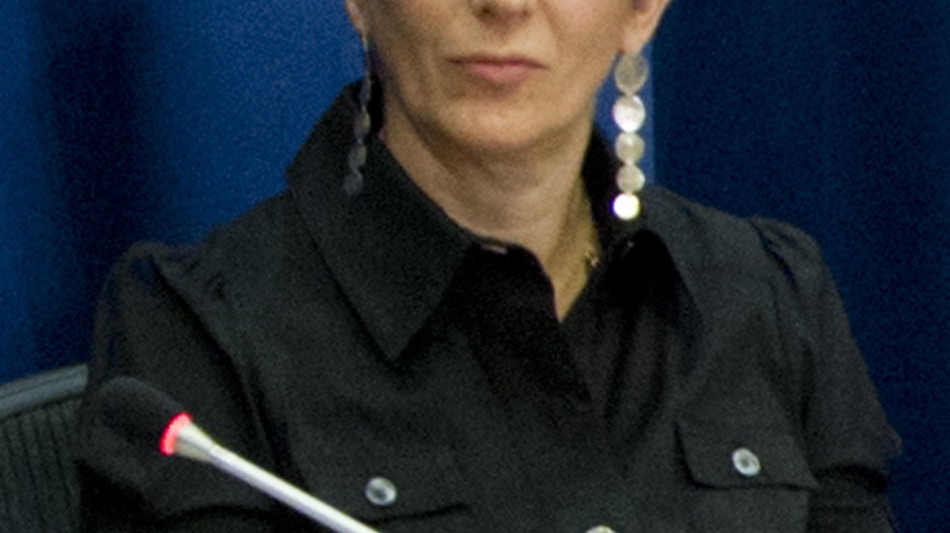 'Rivelarono email di Maxwell', silurati impiegati di un carcere