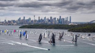Voile: la flotte de la Sydney-Hobart s'&eacute;lance avec un hommage aux victimes de Bondi