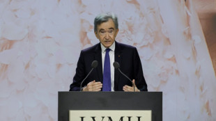 Succession de Bernard Arnault: "On reparlera de tout &ccedil;a dans 7-8 ans", lance le PDG de LVMH&nbsp;devant les actionnaires