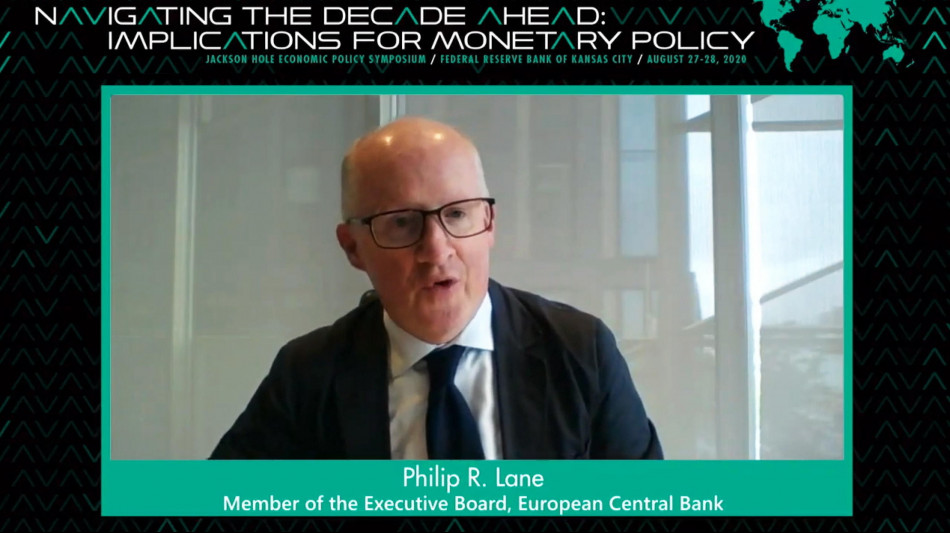 ++ Bce, Pil 2025 +0,9%, con escalation dazi andr&agrave; peggio ++